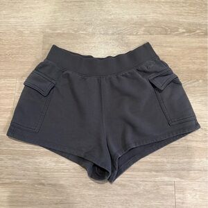 Hollister Ultra High-Rise Cargo Fleece Shorts Dark Grey, size M, EUC!
